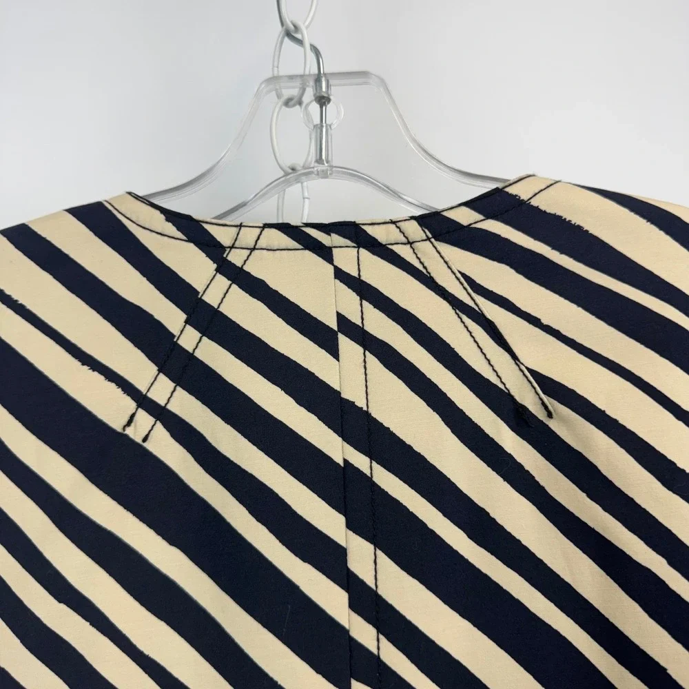 Ann Taylor Womens XS Navy Cream Diagonal Stripe Cropped Jacket Snap Front Pocket